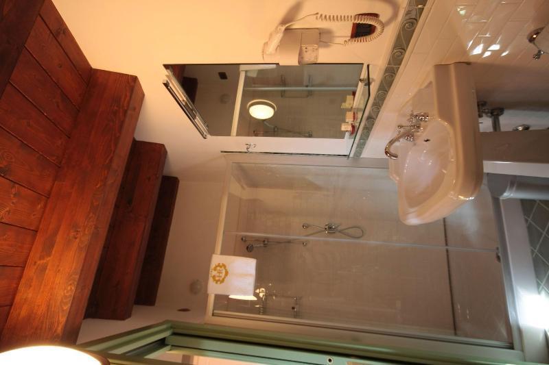 Hotel Rojan Sulmona Bagian luar foto