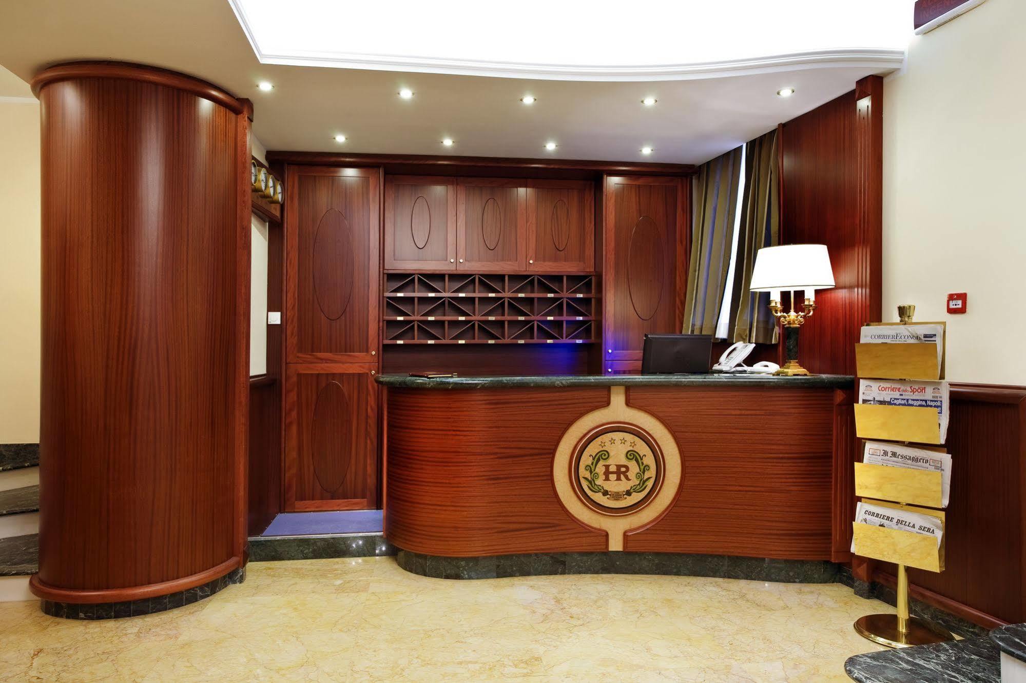 Hotel Rojan Sulmona Bagian luar foto