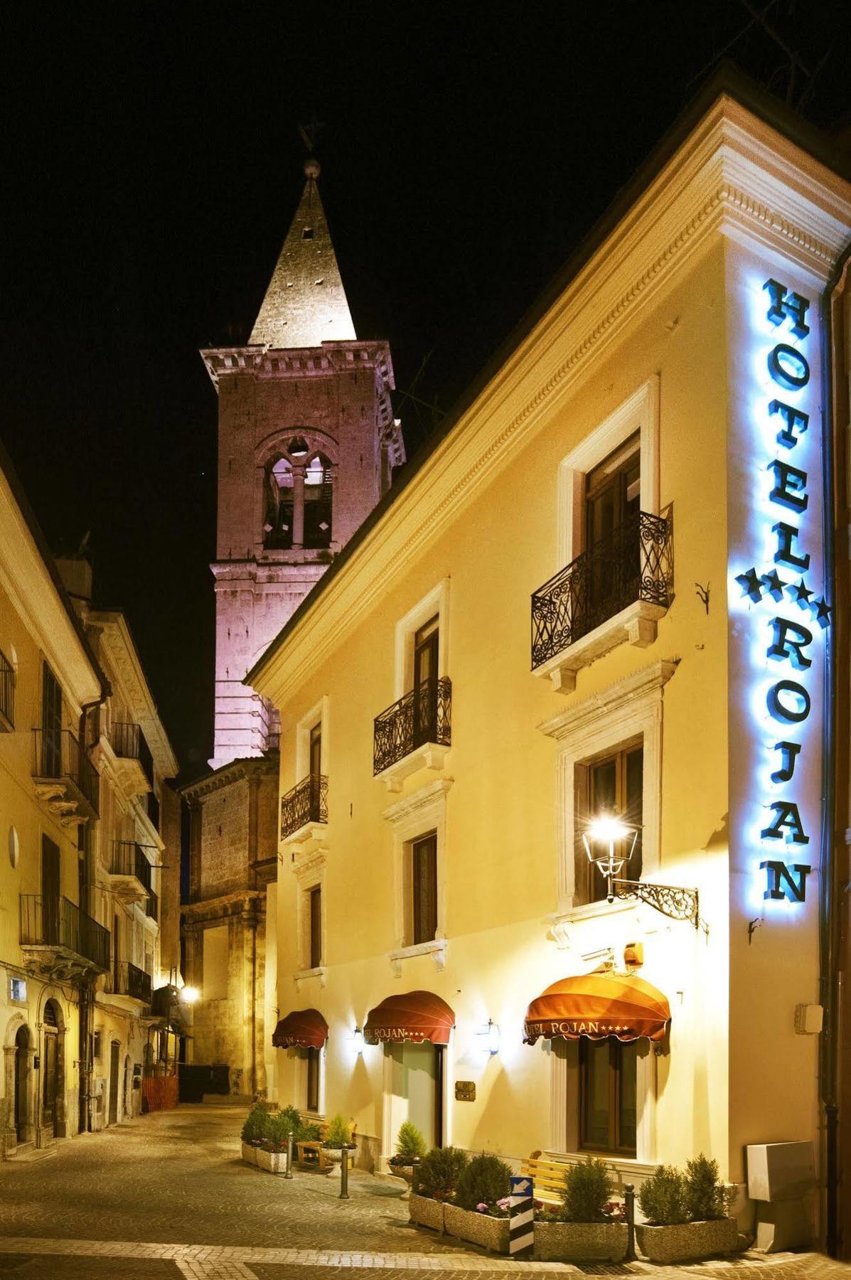 Hotel Rojan Sulmona Bagian luar foto