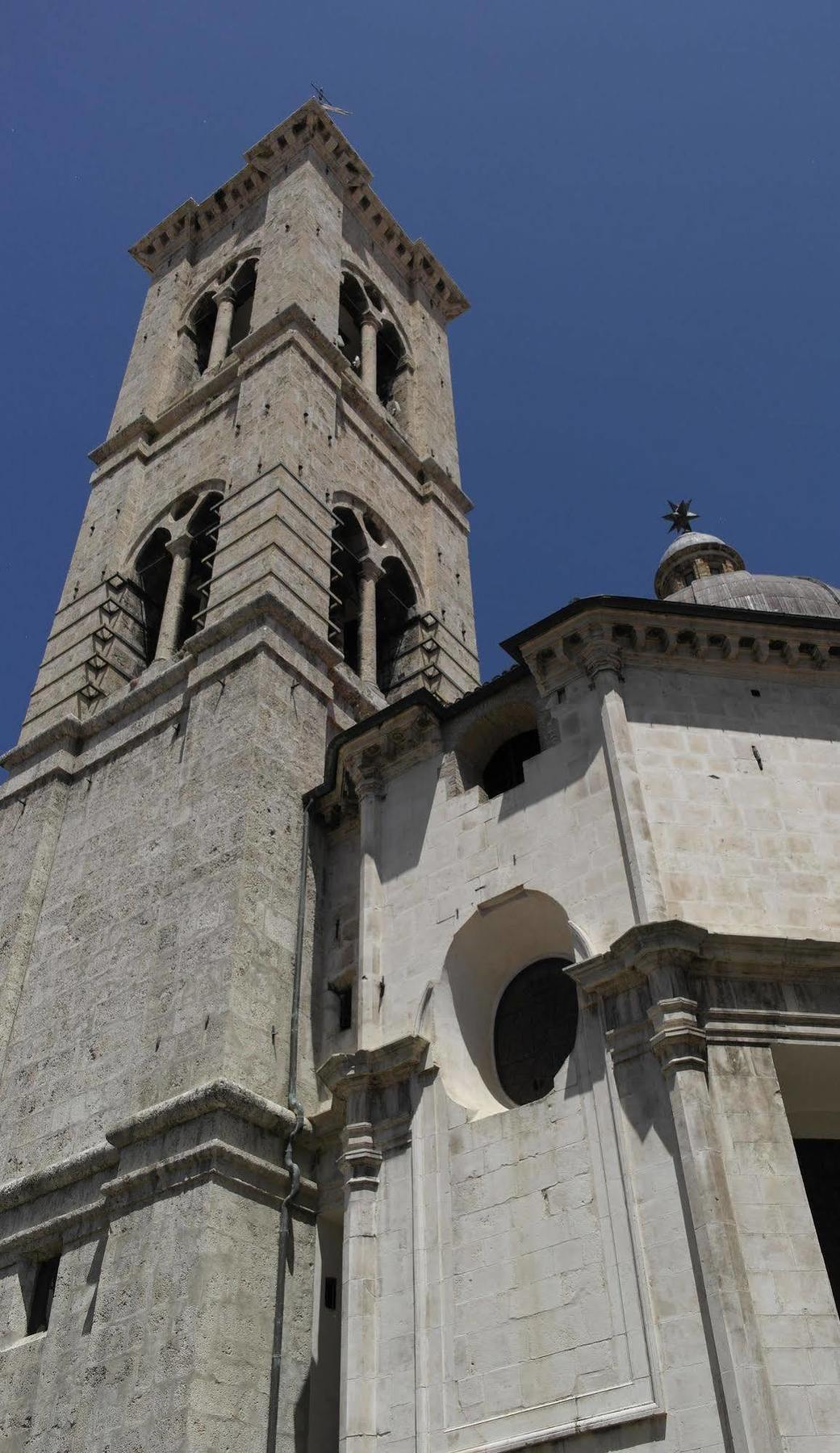 Hotel Rojan Sulmona Bagian luar foto